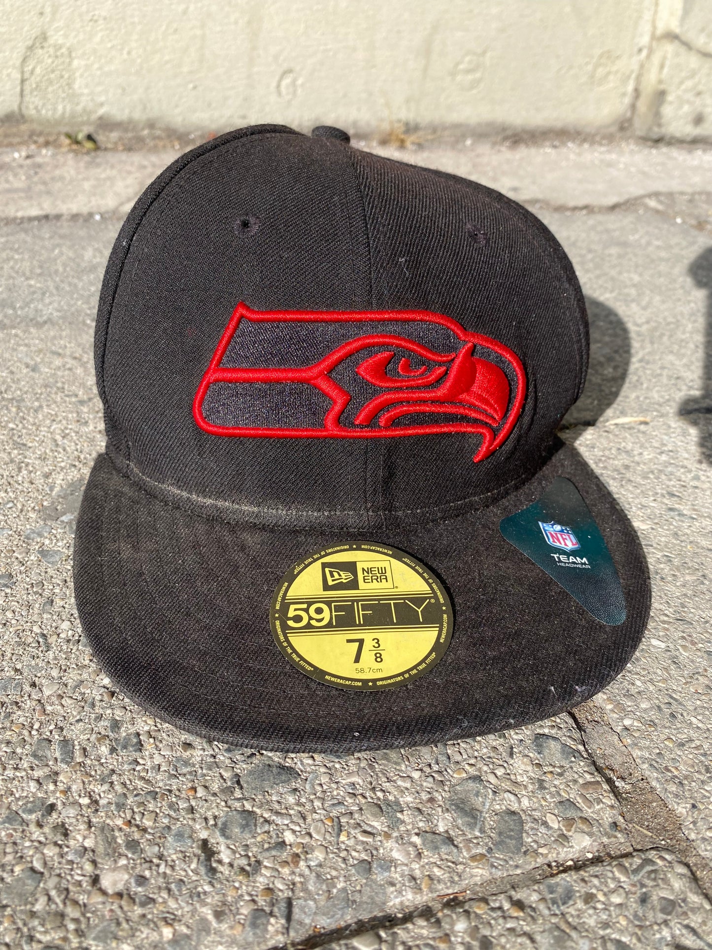 Vintage Seattle Seahawks New Era Cap 7 3/8