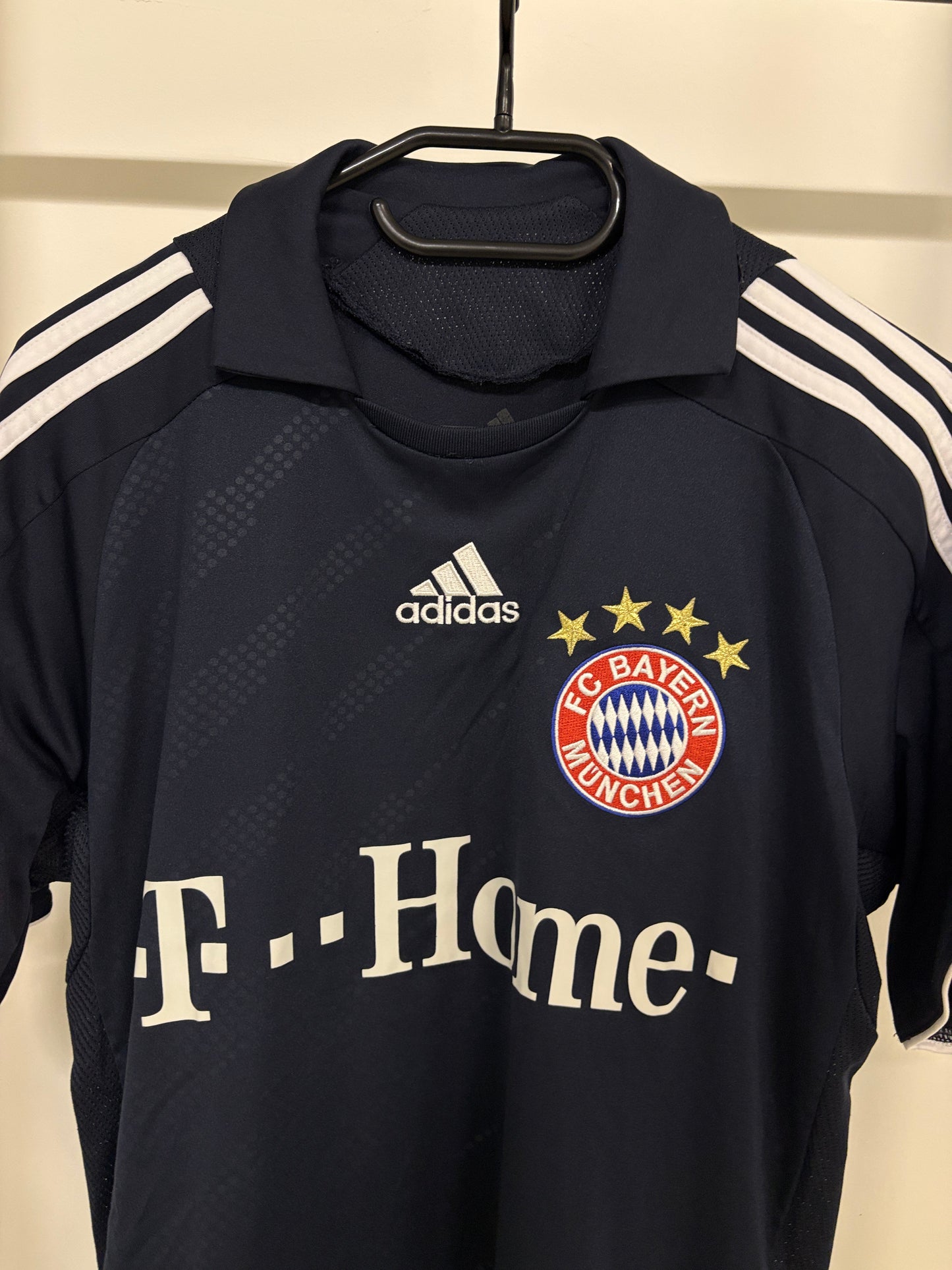 2008-09 FC Bayern " Schweinsteiger" Trikot