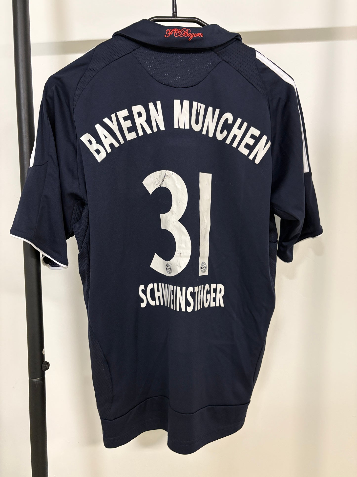 2008-09 FC Bayern " Schweinsteiger" Trikot